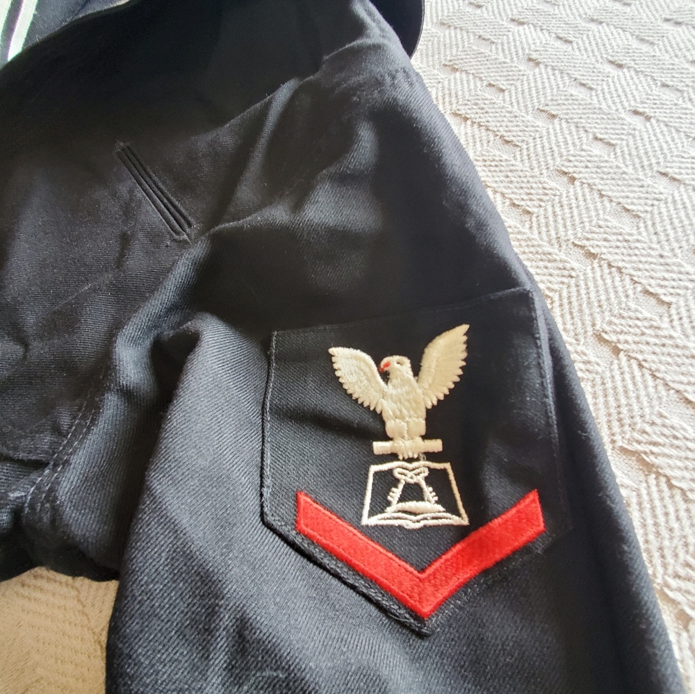 VTG Collectors Item- 80s USS Long Beach Navy Dress Blues "Crackerjack" Set - Picture 6 of 16